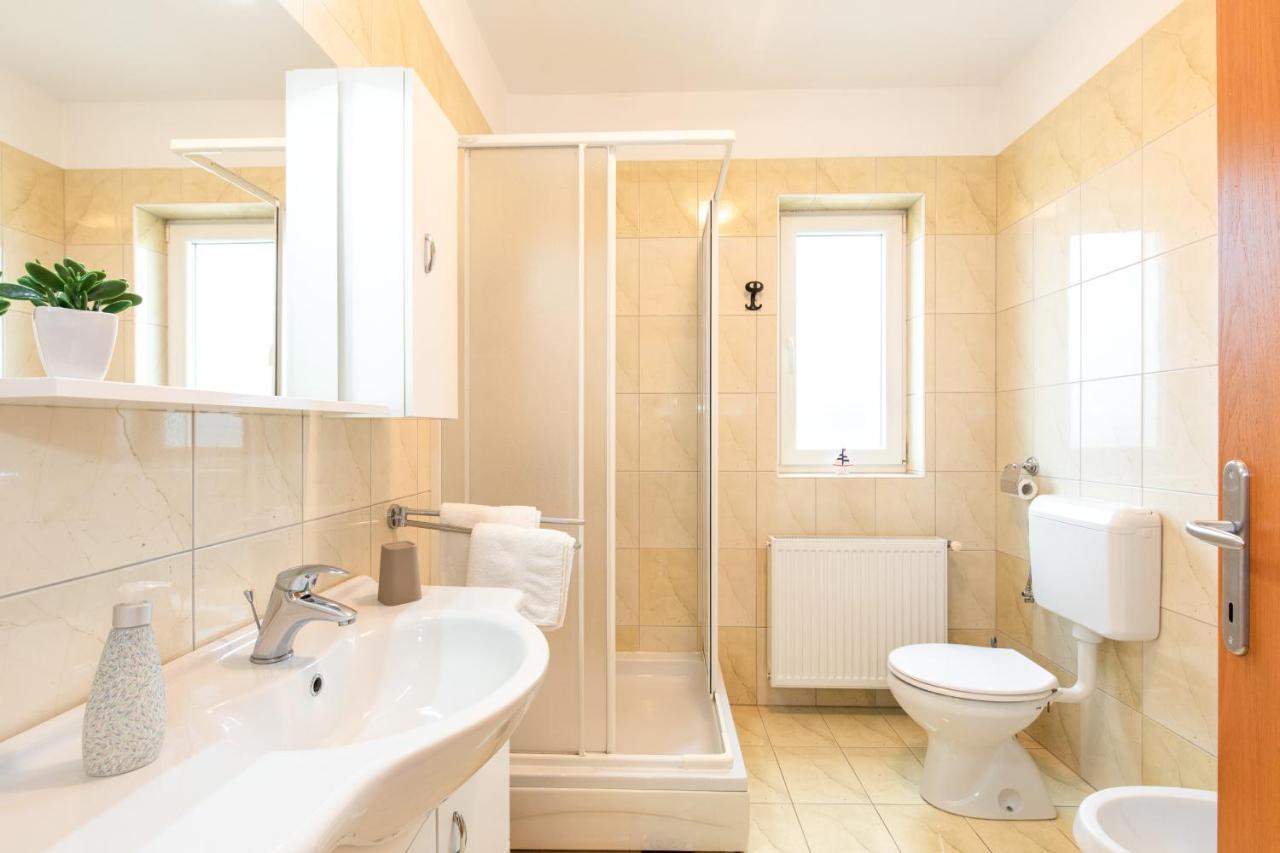 Apartments Doris, Krk Krk Town Zewnętrze zdjęcie