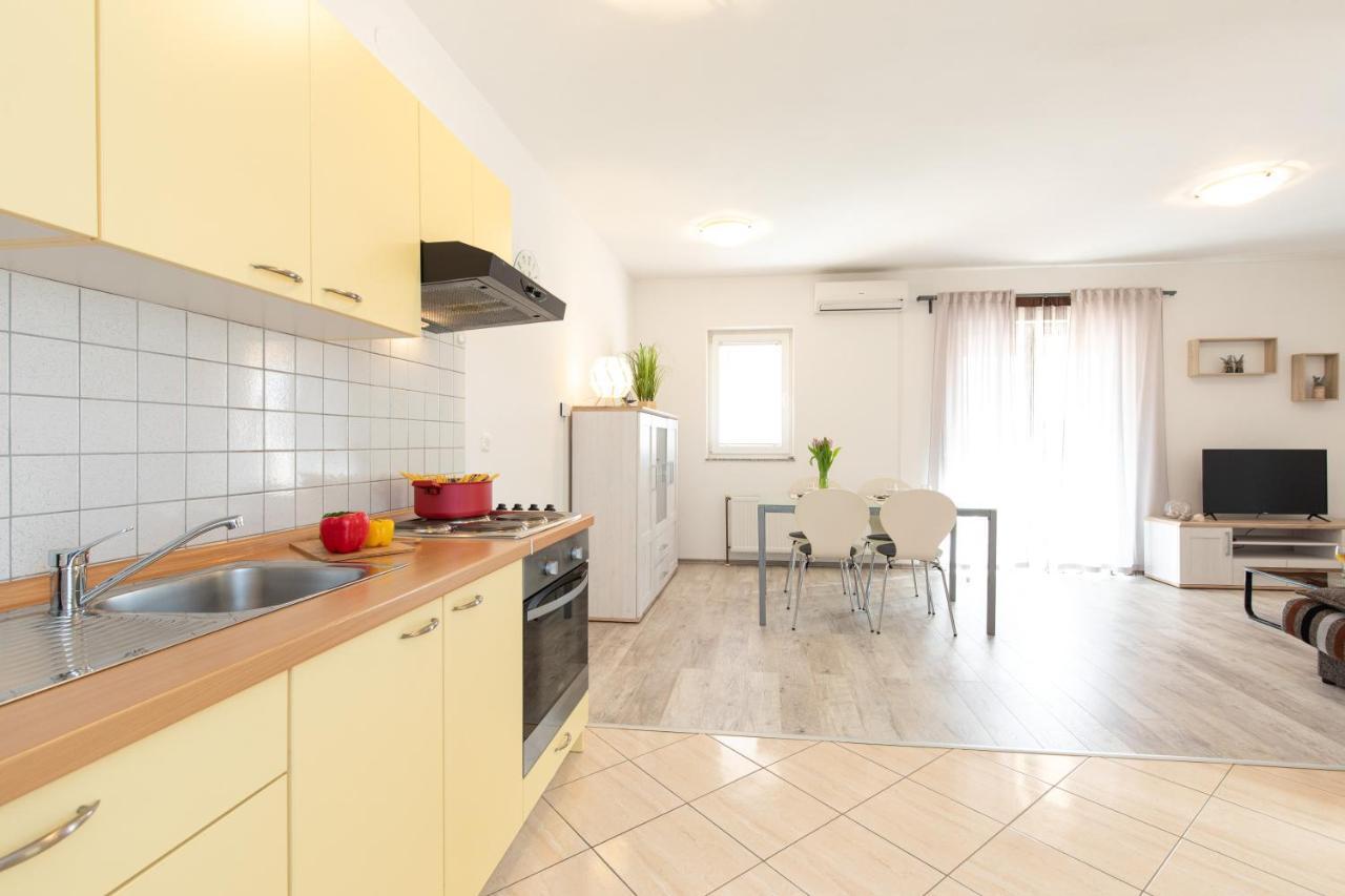 Apartments Doris, Krk Krk Town Zewnętrze zdjęcie