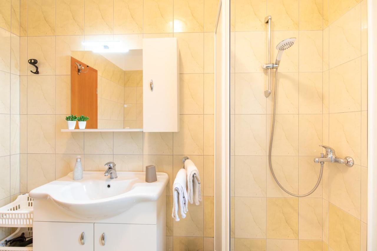 Apartments Doris, Krk Krk Town Zewnętrze zdjęcie